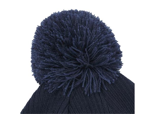 Snow PomPom Beanie NAV JR Klassisk lue med stor dusk 