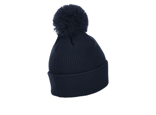 Snow PomPom Beanie NAV JR Klassisk lue med stor dusk 